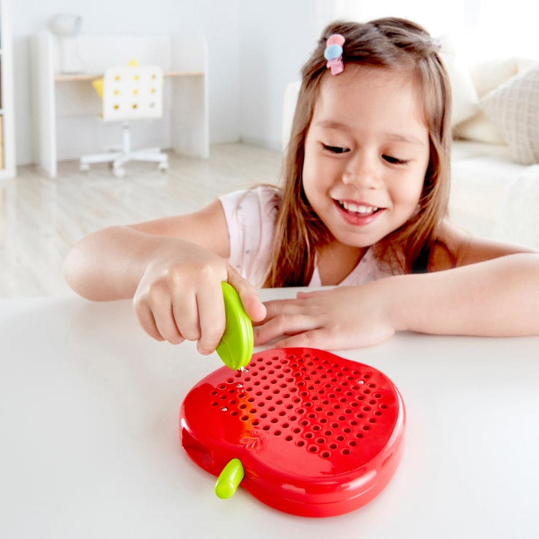 Mini Magnetic Drawing Board｜Hape 小型磁性繪圖板